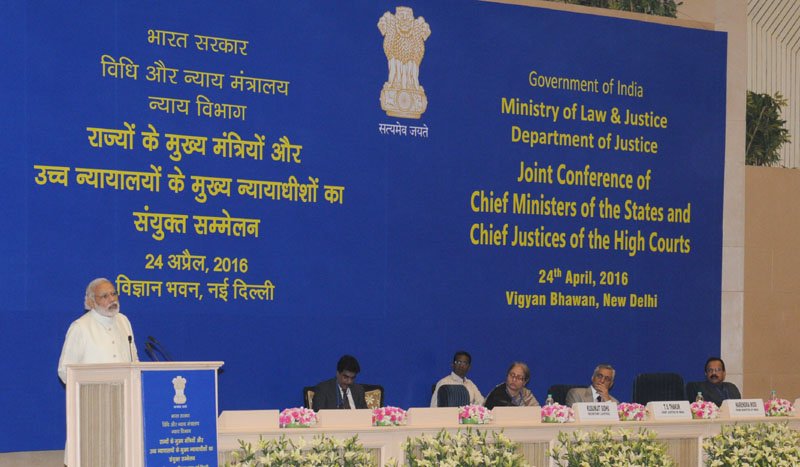 The Prime Minister, Mr. Narendra Modi addressing at the inauguration of the Joint Conference of CMs & Chief Justices of HCs, in New Delhi on April 24, 2016. The Union Minister for Law & Justice, Mr. D.V. Sadananda Gowda and the Chief Justice of India, Mr. Justice T.S. Thakur are also seen.