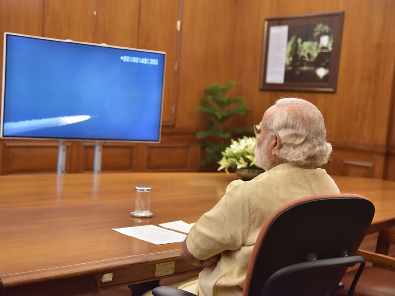 The Prime Minister, Mr. Narendra Modi witnessing the successful launch of IRNSS-1G, in New Delhi on April 28, 2016.